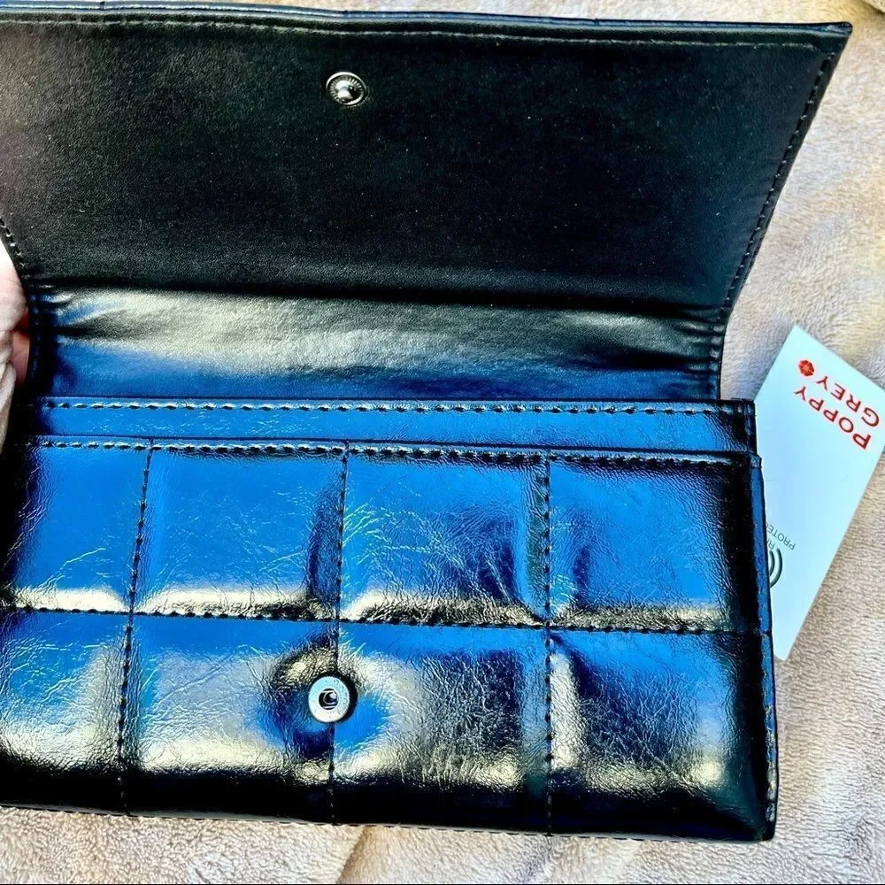 POPPY GREY FAUX LEATHER LARGE BIFOLD WALLET W/RFID-FREMONT/JET BLACK NWT